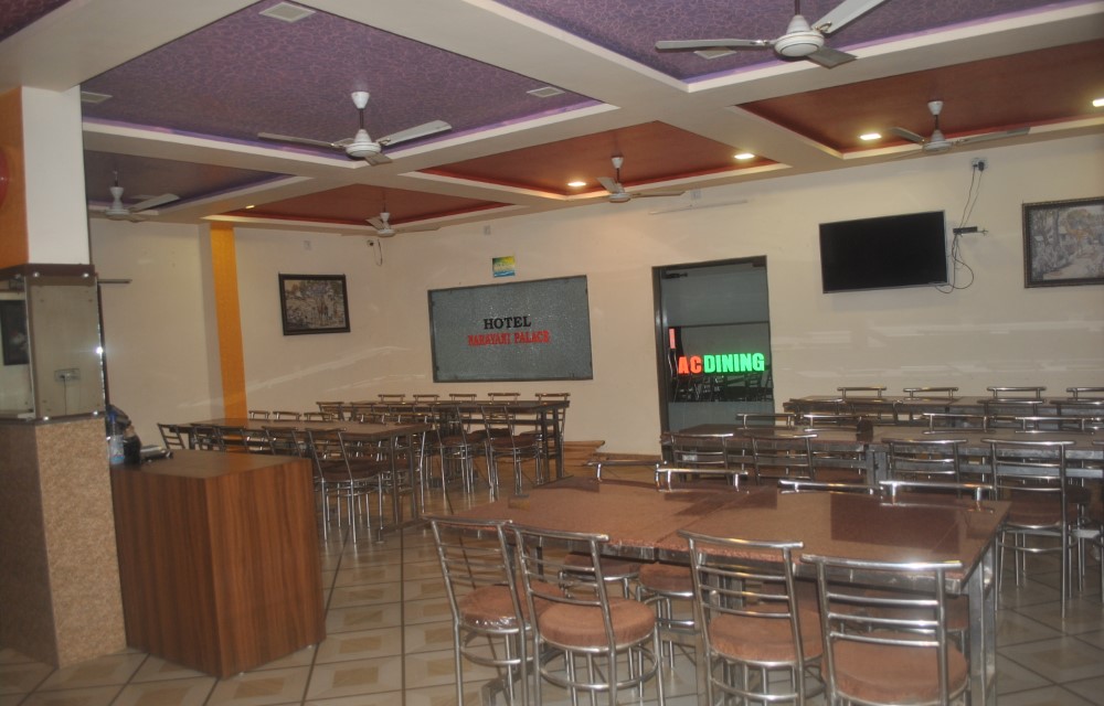 Hotel Narayani Palace